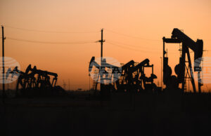 Петролът поевтинява след заявката на Тръмп, че Венецуела ще прехвърля суровина за САЩ