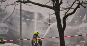 Пожар в новогодишната нощ изпепели голяма църква в центъра на Амстердам