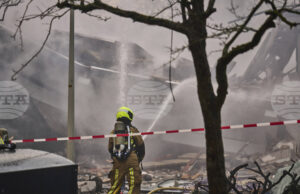 Пожар в новогодишната нощ изпепели голяма църква в центъра на Амстердам