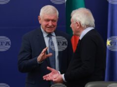 Полагаме усилия за 5% индексация на доходите в бюджетната сфера този месец, но според мен ще стане през февруари, каза зам.-министър Кирил Ананиев