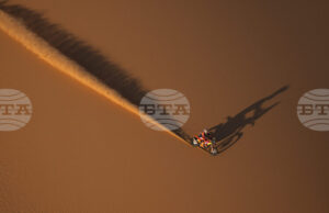 Полякът Ерик Гочал и испанецът Тоша Шарейна са победителите в деветия етап на Рали Дакар