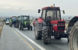 Поради блокада от гръцките фермери ще има затруднения при преминаването през всички гранични преходи с Гърция