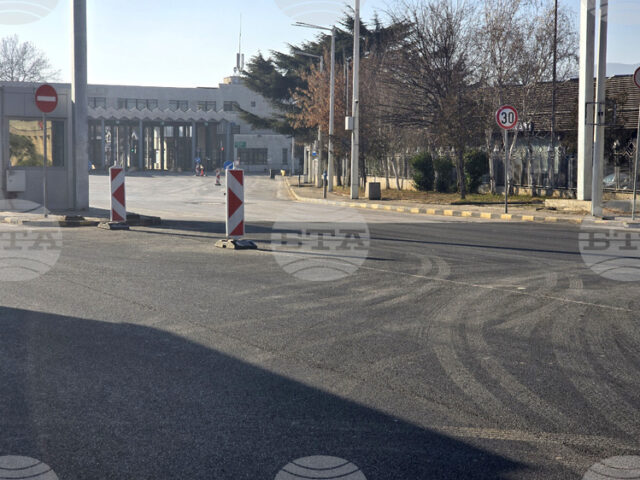 Поради стачни действия на гръцка територия е възможно да има Поради стачни действия на гръцка територия е възможно да има затруднения при преминаването през граничните преходи с Гърция