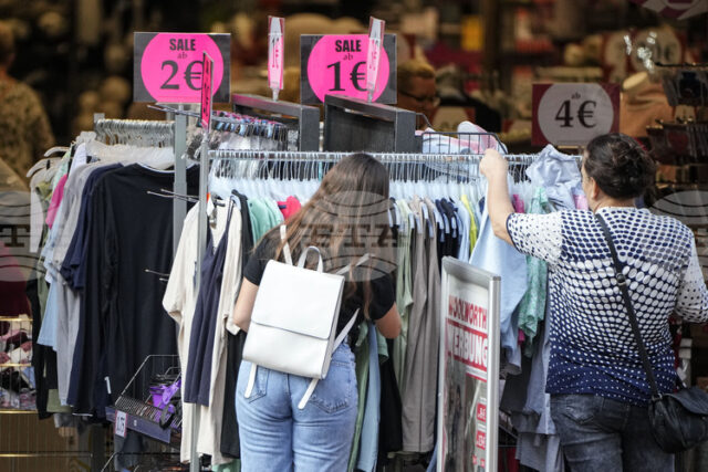 Потребителите в еврозоната отчитат лек ръст на инфлационните очаквания в дългосрочен план, показва проучване на ЕЦБ