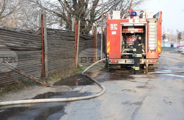 Потушени са общо 54 пожара през изминалото денонощие, загинали са двама души