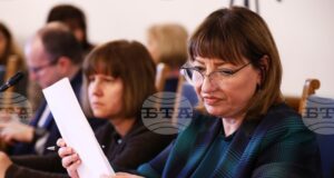 Правната комисия ще продължи да разглежда законопроекта за промени в Изборния кодекс утре на извънредно заседание