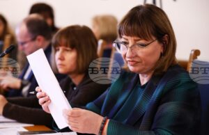 Правната комисия ще продължи да разглежда законопроекта за промени в Изборния кодекс утре на извънредно заседание