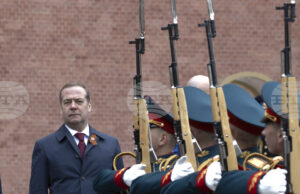 През 2025 г. над 422 000 души са подписали договори с руската армия, което е спад спрямо предходната година