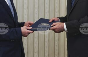 Президентът Румен Радев ще връчи мандат за съставяне на правителство на ГЕРБ-СДС; от формацията заявиха, че ще го върнат