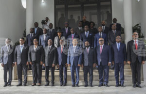 Преходният съвет на Хаити гласува за отстраняване на премиера Преходният съвет на Хаити гласува за отстраняване на премиера