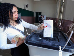 Проправителствените партии печелят парламентарните избори в Египет, обяви избирателната комисия на страната