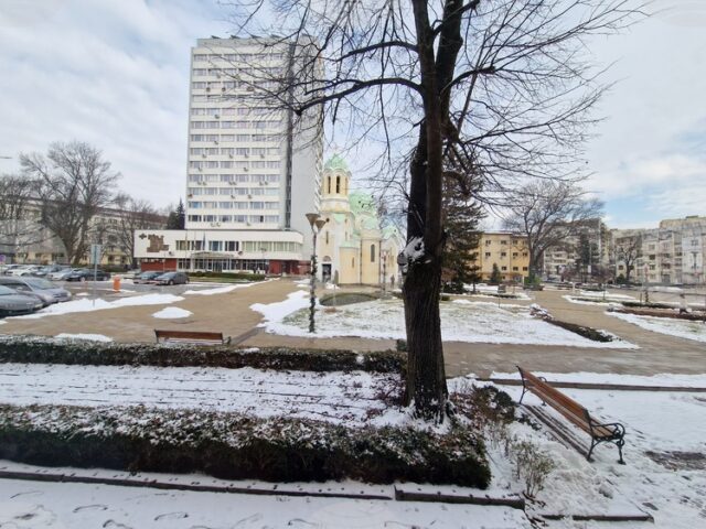 Пътната обстановка е спокойна на територията на община Перник след падналия сняг тази нощ