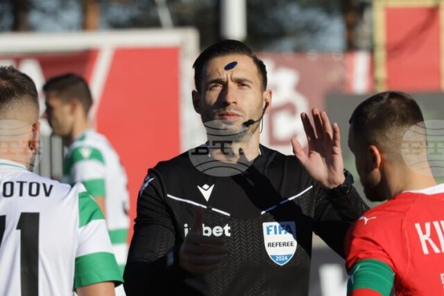 Радослав Гидженов е футболен съдия номер 1 за 2025 година
