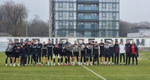 С група от 25 футболисти Локомотив (Пловдив) замина за подготвителния си лагер в Турция