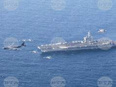 Американският самолетоносач "Ейбрахам Линкълн".