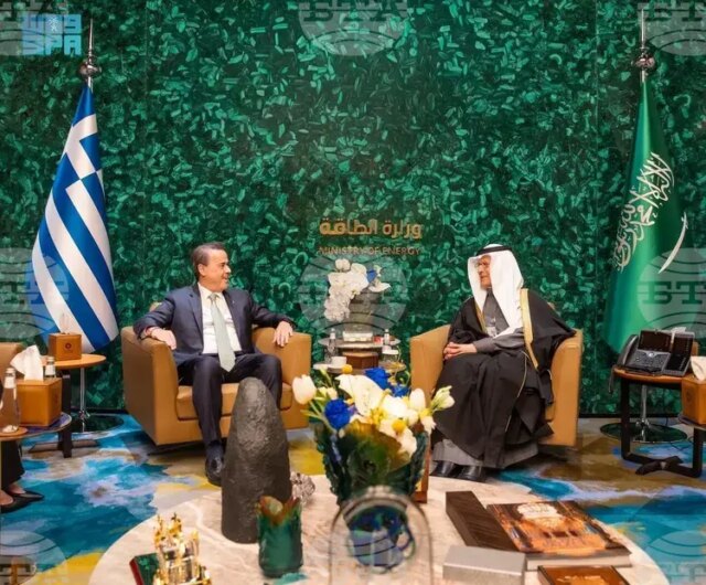 СПА: Саудитският министър на енергетиката се срещна с гръцкия си колега