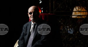 Салман Рушди, Илон Мъск и изкуственият интелект са във фокуса на някои от най-очакваните документални филми през 2026 година