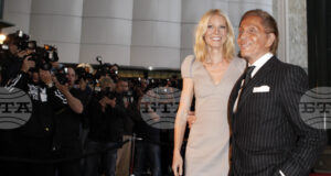 Светът на модата и киното скърби за дизайнера Валентино