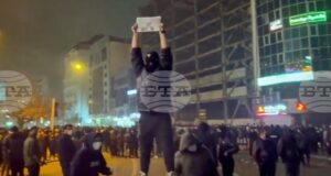 Синът на последния ирански шах призовава САЩ да предприемат бързи действия на фона на протестите в Иран