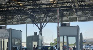 Системата за влизане/излизане на ЕС ще започне да се прилага на сухопътните български гранични пунктове от утре, съобщиха от МВР