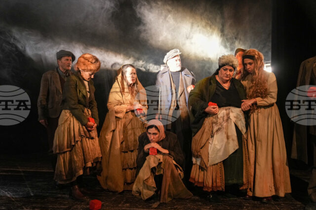 Спектакълът „Албена“ ще се играе в памет на актрисата Емилия Ованесян в театъра в Смолян