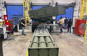 Тръмп иска 1,5 трилиона долара за отбрана през 2027 г. и заплашва да спре дивиденти и обратно изкупуване на акции в сектора Тръмп иска 1,5 трилиона долара за отбрана през 2027 г. и заплашва да спре дивиденти и обратно изкупуване на акции в сектора