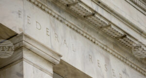 ОБНОВЕНА УФР очаквано намали основните лихви с четвърт процентен пункт и сигнализира за още две понижения до края на годината