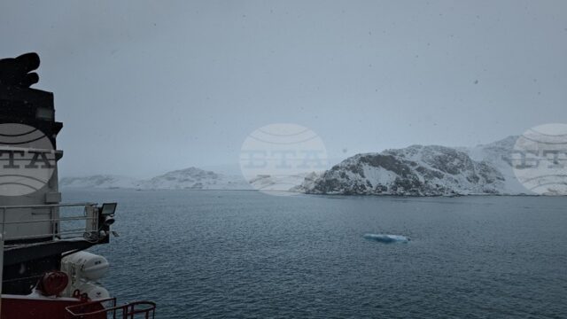 Учени от 34-тата българска антарктическа експедиция картират детайлно сушата на о. Ливингстън и морското дъно в заливите Емона и Фолс бей