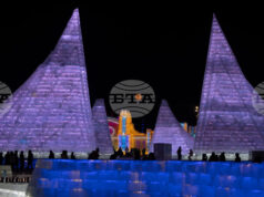Фестивалът на ледените скулптури преобразява китайския град Харбин