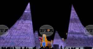 Фестивалът на ледените скулптури преобразява китайския град Харбин