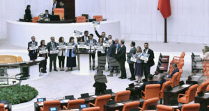 Френски журналист е бил арестуван в Истанбул по време на митинг срещу офанзивата на Дамаск срещу кюрдите