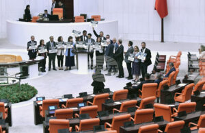 Френски журналист е бил арестуван в Истанбул по време на митинг срещу офанзивата на Дамаск срещу кюрдите