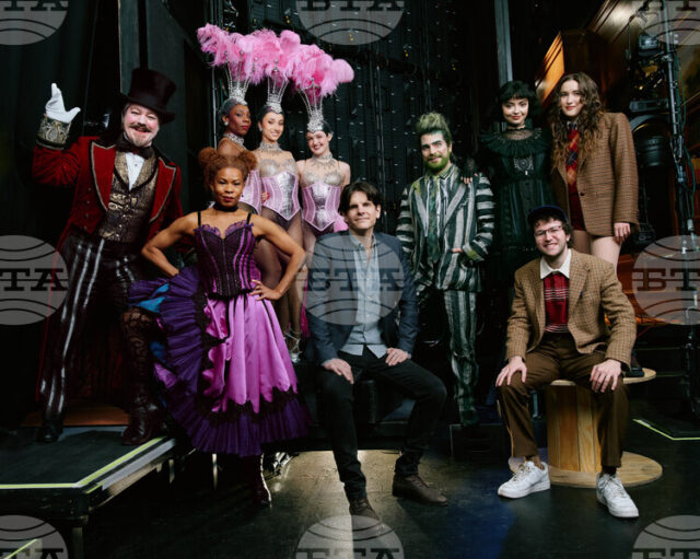 Четири представления на режисьора Алекс Тимбърс едновременно се играят на Четири представления на режисьора Алекс Тимбърс едновременно се играят на Бродуей