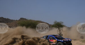 Шведът Екстрьом спечели пролога при автомобилистите на рали Дакар