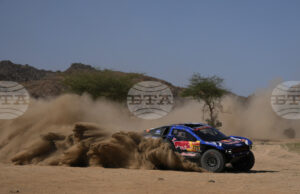 Шведът Екстрьом спечели пролога при автомобилистите на рали Дакар