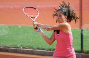 Шиникова се класира за финала на турнир по тенис в Египет Шиникова се класира за финала на турнир по тенис в Египет