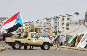 Южният преходен съвет е спрял кацането на самолет с делегация на Саудитска Арабия в Йемен, съобщи саудитският посланик