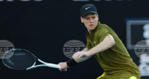 Яник Синер даде само седем гейма по пътя си към третия кръг на Откритото първенство на Австралия, Стан Вавринка записа рекордна победа