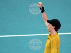 Яник Синер загуби първи сет от октомври насам, измъчи се от горещото време, но стигна до четвъртия кръг на „Откритото първенство на Австралия“