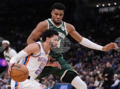 Янис Адетокунбо определи липсата на химия в състава като причина за поредицата от загуби на Милуоки в НБА Янис Адетокунбо определи липсата на химия в състава като причина за поредицата от загуби на Милуоки в НБА