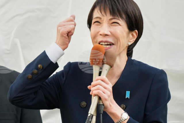 Японската Либерално-демократическа партия вероятно ще спечели мнозинство в долната камара на предсрочните избори, сочи проучване