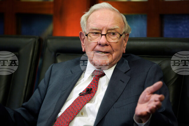 „Духът вече е извън бутилката“ - Уорън Бъфет сравни изкуствения „Духът вече е извън бутилката“ - Уорън Бъфет сравни изкуствения интелект с опасността от ядрените оръжия