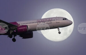 „Уиз Еър“ обмисля полети до САЩ, съобщават местни медии