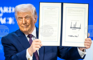 АП: Тръмп събира членовете на Съвета за мир за първа среща, а някои съюзници на САЩ подхождат предпазливо към новия орган АП: Тръмп събира членовете на Съвета за мир за първа среща, а някои съюзници на САЩ подхождат предпазливо към новия орган