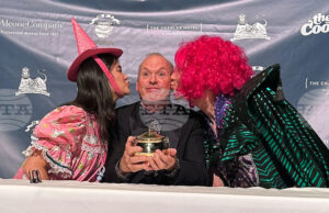 Актьорът Майкъл Кийтън получи наградата „Бухнал пудинг“ за Мъж на годината