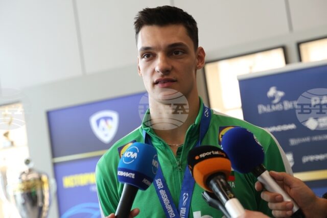 Александър Николов с 16 точки при успеха на Чивитанова над Монца и е реализатор номер 1 редовния сезон в италианското волейболно първенство