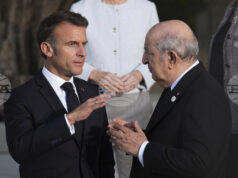 Алжирският президент прие френския вътрешен министър в опит за възстановяване на диалога