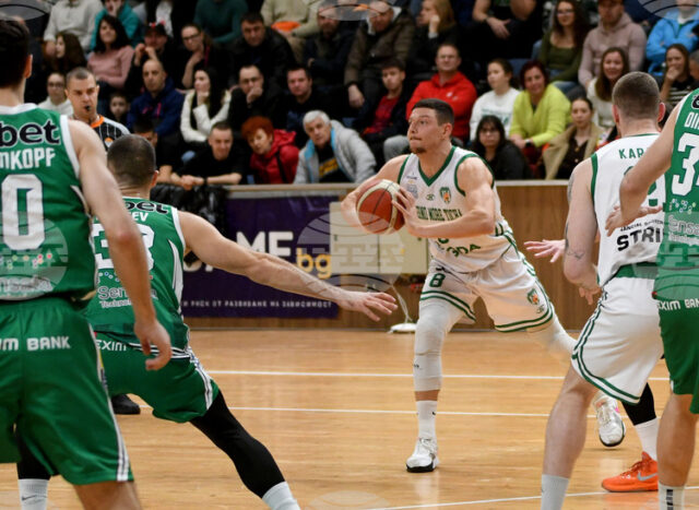 Баскетболният Черно море Тича надделя над домакина Балкан във вълнуващ полуфинал от турнира за Купата на България