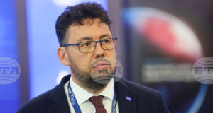 Без инвестиции в енергийната мрежа соларната енергия вместо решение, може да се превърне в проблем, смята председателят на БАСЕЛ Димитър Белелиев