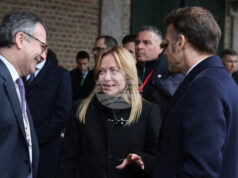 Лидерите на Германия, Италия и Франция по време на срещата на върха на ЕС в Алден Бизен в Белгия на 12 февруари